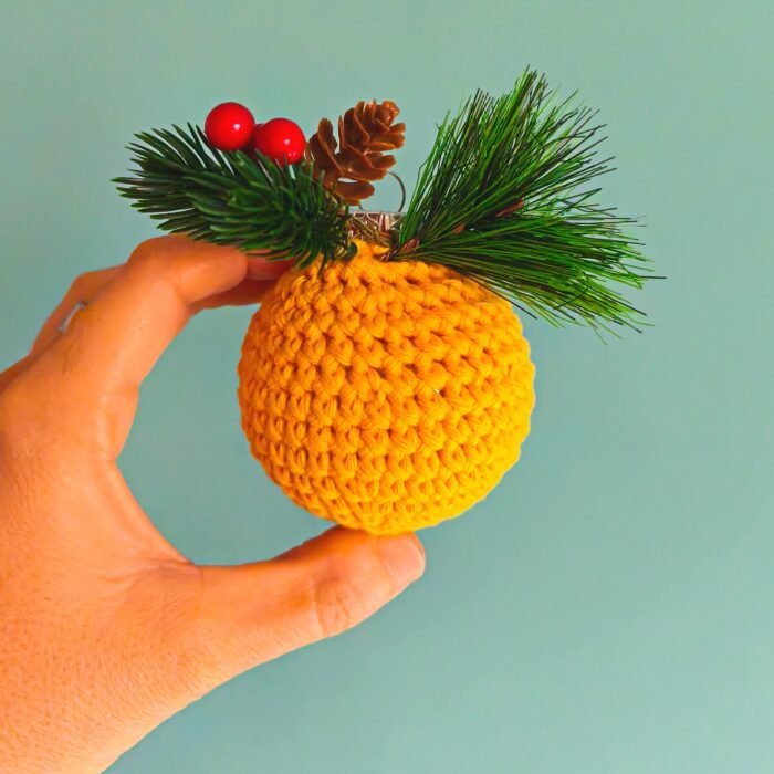 Bolas de Navidad a Crochet Personalizadas - Imagen 2