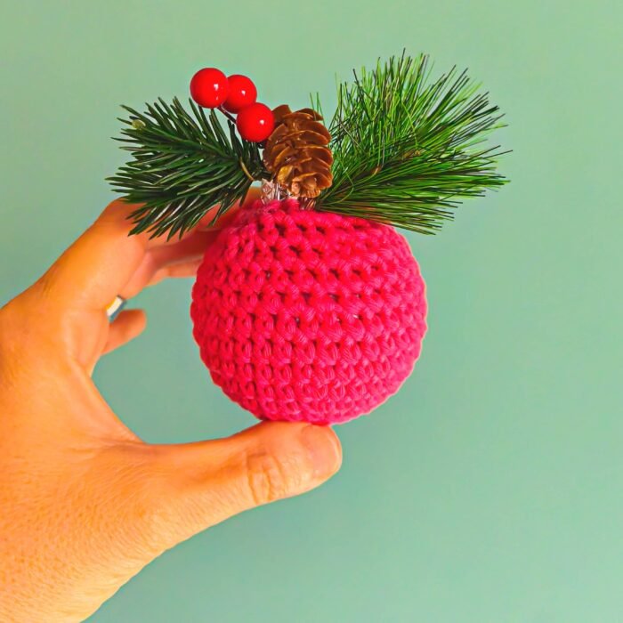 Bolas de Navidad a Crochet Personalizadas - Imagen 4